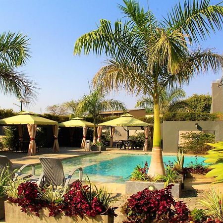Urban Bliss Hotel Kabwe Esterno foto